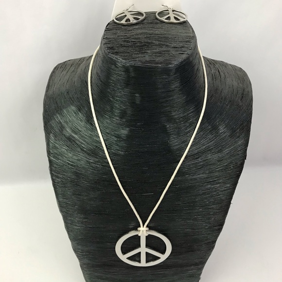 Peace Sign Necklace and Earring silvertone set New - Picture 1 of 8